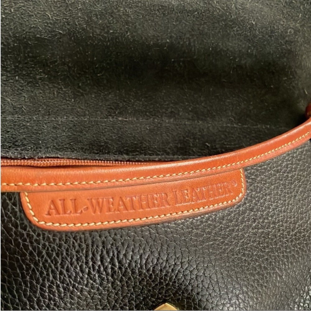 Authentic Dooney & Bouke crossbody bag - Picture 4 of 10